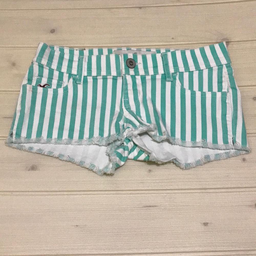 Hollister  shorts preowned in good condition